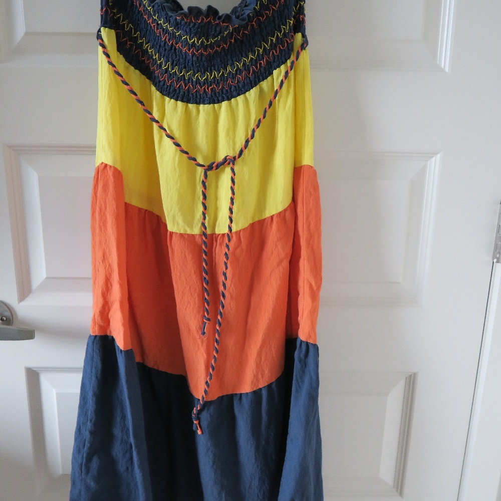 Fiesta Strapless Midi Dress